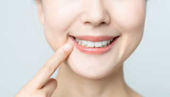 Brighten Your Smile through a Teeth Whitening Procedure This Friendship Day